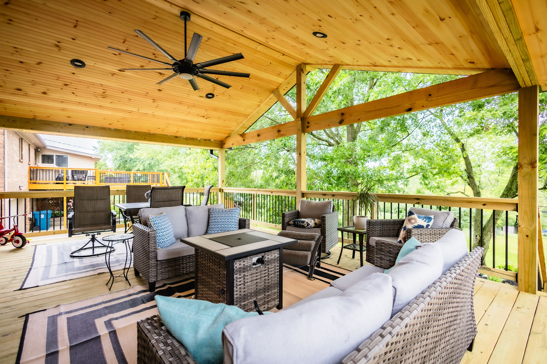 Single-slope cover on a residential deck