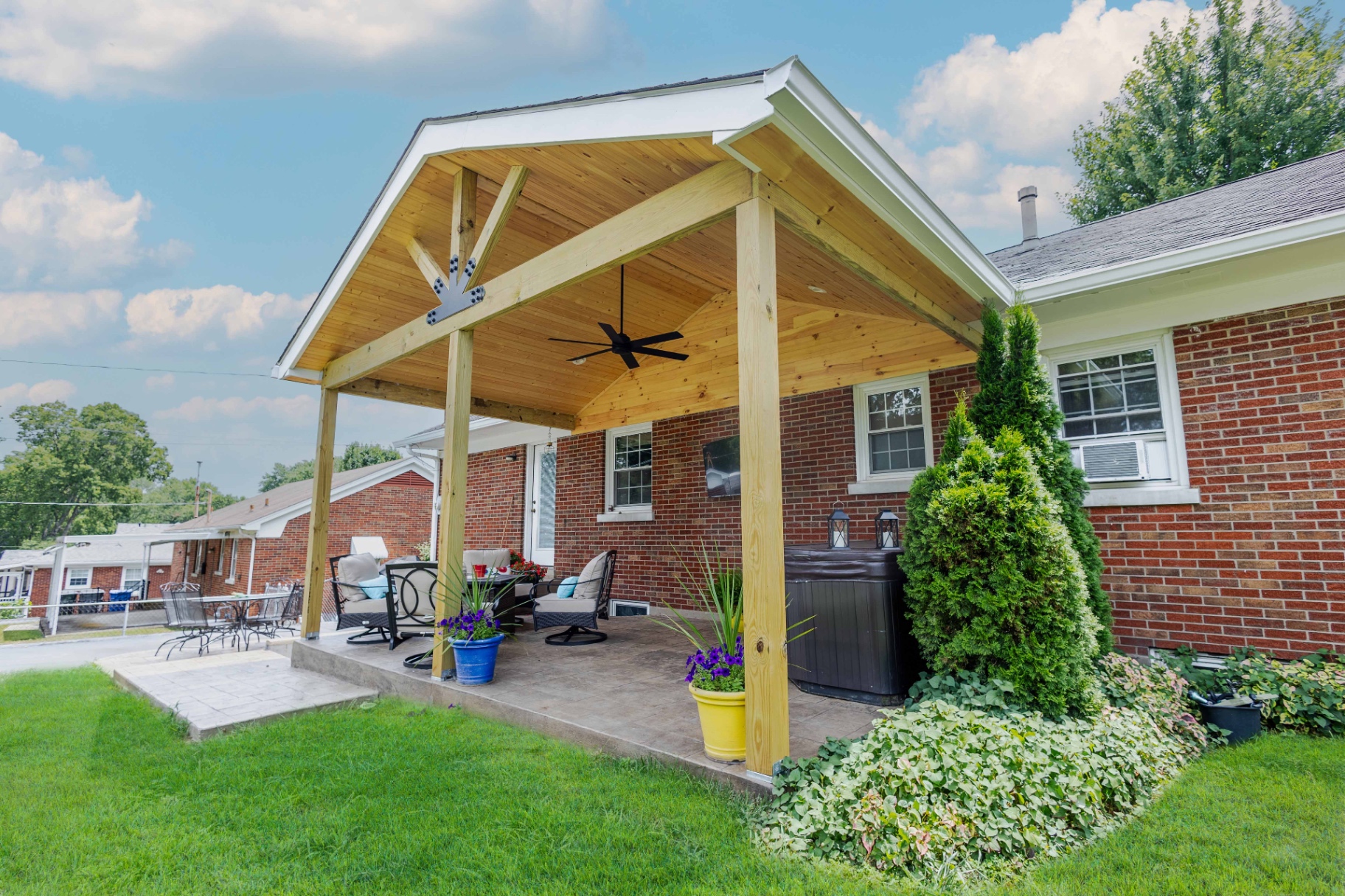 Gable-roof covered patio with hot tub — Central Kentucky